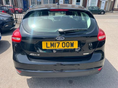 Ford Focus 1.0T Ecoboost Titanium LM17OOW Black #4