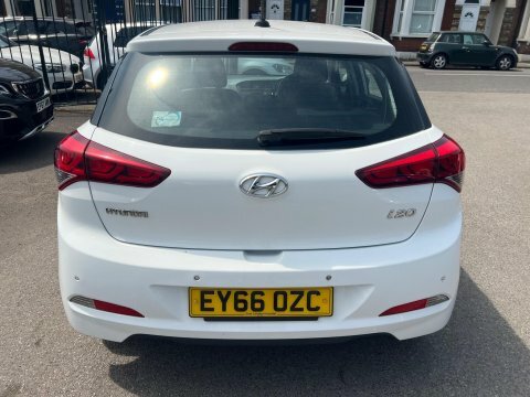 Hyundai I20 Petrol Black #4