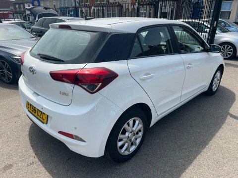 Hyundai I20 Petrol Black #5