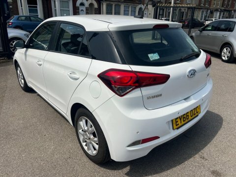 Hyundai I20 Petrol Black #3