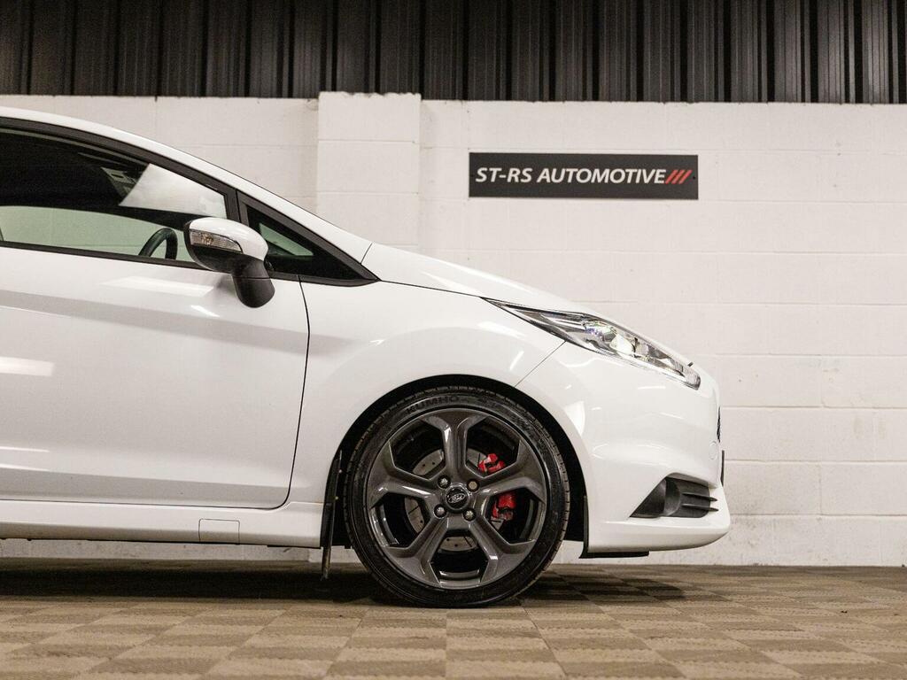 Ford Fiesta Hatchback 1.6T Ecoboost St-2 Euro 6 201616 FT16OAM White #6