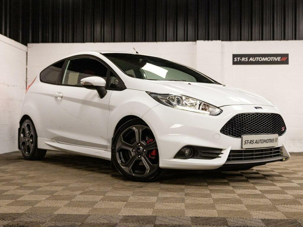 Ford Fiesta Hatchback 1.6T Ecoboost St-2 Euro 6 201616 White