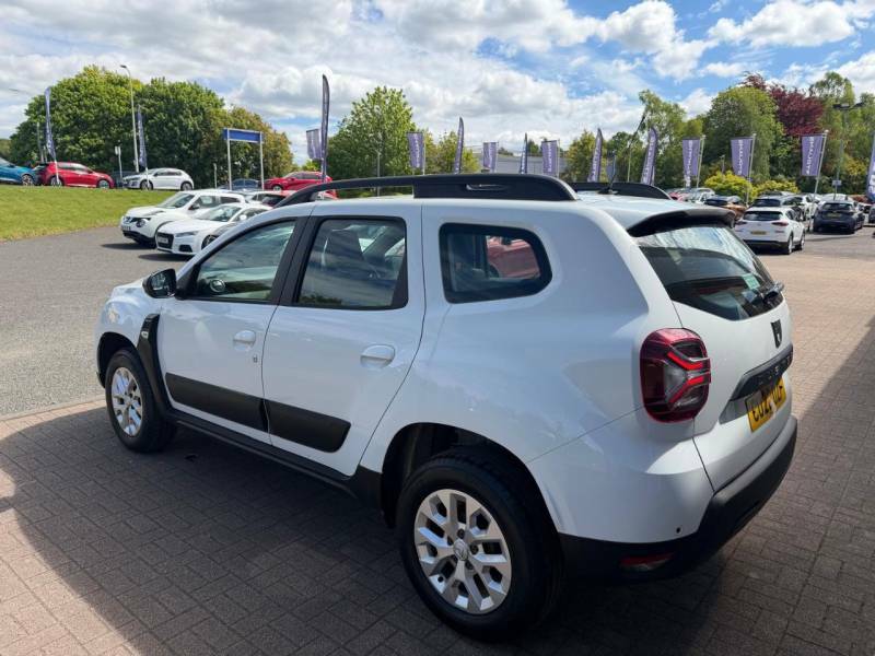 Dacia Duster Comfort 1.5 Blue Dci 4X4 - 2022 22 CU22OZF White #3