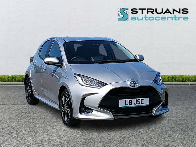 Toyota Yaris Design 1.5 Hybrid Cvt - 2024 24 Silver