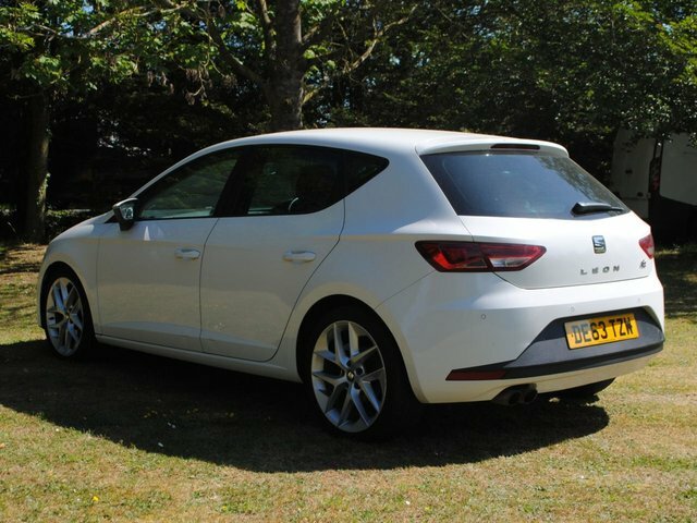 Seat Leon 1.4 Tsi Fr Hatchback DE63TZW White #6