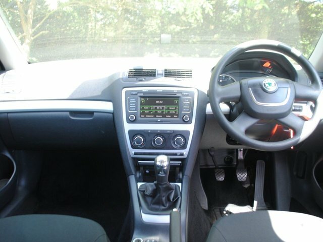 Skoda Octavia 1.4 Tsi Se Hatchback AO59ZWX Blue #4