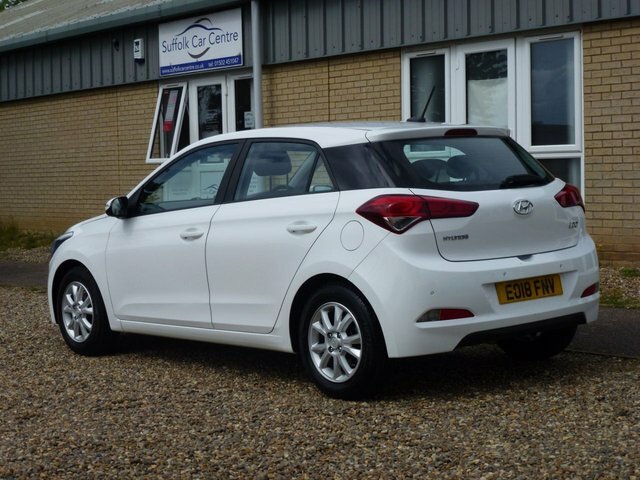 Hyundai I20 1.2 Se Hatchback EO18FNV White #5