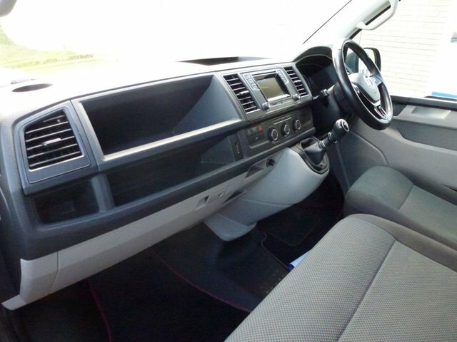 Volkswagen Transporter 2.0 Tdi T28 Bluemotion Grey #3