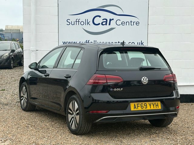 Volkswagen e-Golf 35.8Kwh E-golf Hatchback AF69YYH Black #2