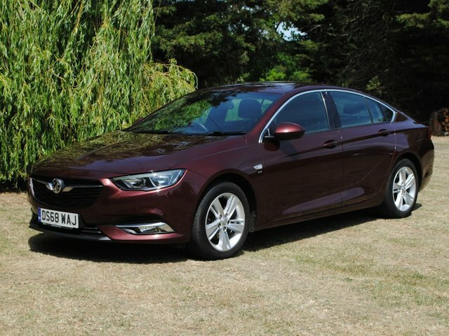 Vauxhall Insignia 1.6 Turbo D Ecotec Red