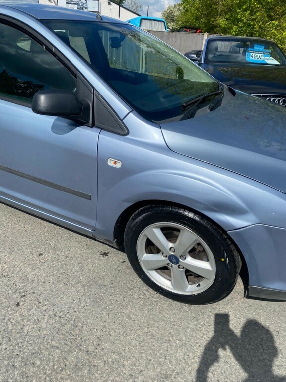 Ford Focus 1.6 Zetec Climate 2006 SA56GPJ Blue #4