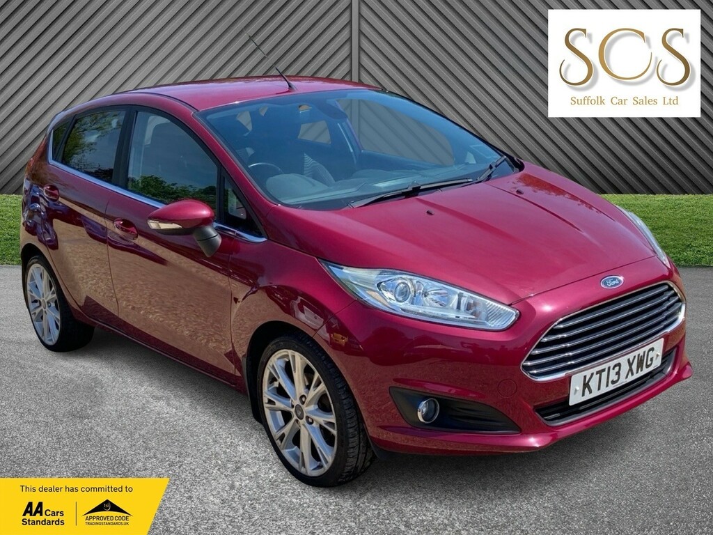 Ford Fiesta Hatchback 1.0 T Ecoboost Titanium 201313 Red