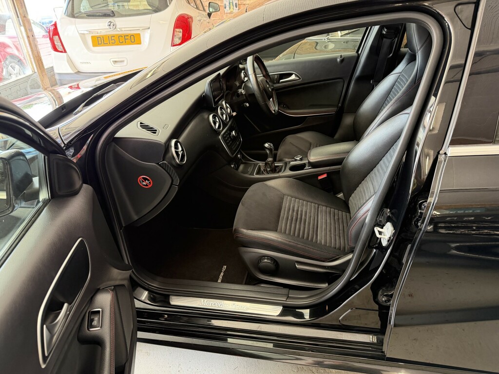 Mercedes-Benz A Class 1.8 A200 Cdi Amg Sport Black #3