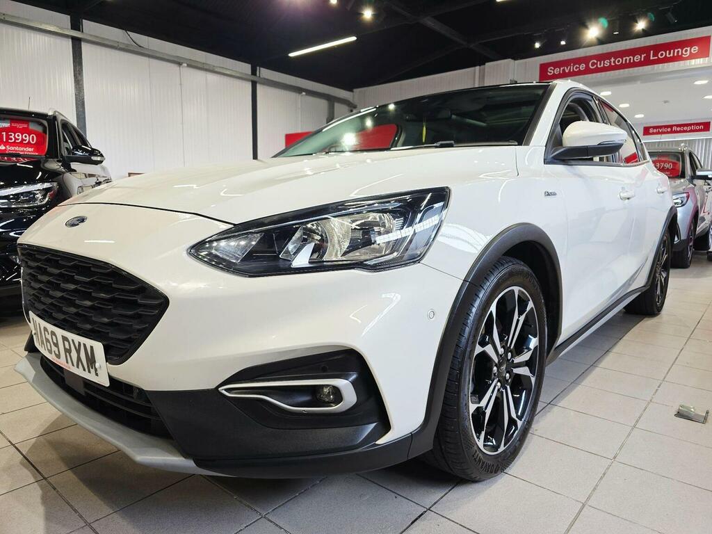 Ford Focus 1.0T Ecoboost Active X Hatchback NA69RXM White #2