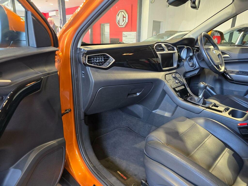 MG GS Suv Black #24