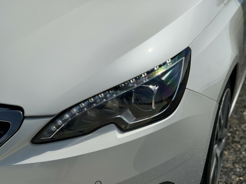 Peugeot 308 1.6 E-hdi Feline 2013 White #5