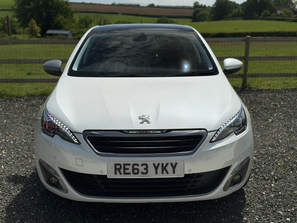 Peugeot 308 1.6 E-hdi Feline 2013 White #4