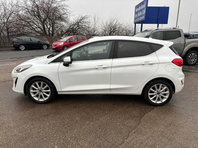 Ford Fiesta Tdci Titanium Hatchback GL69DDN White #4