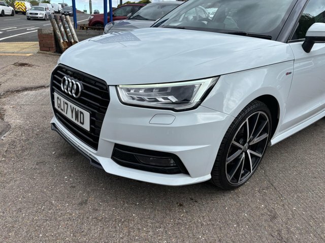 Audi A1 Tfsi Cod Black Edition GL17YWD White #5