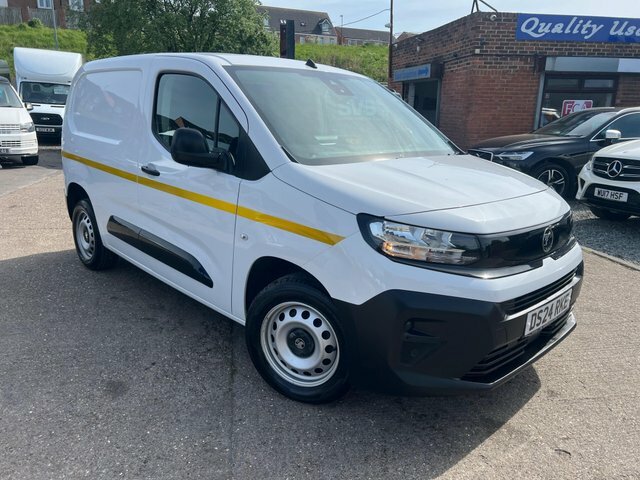 Vauxhall Combo Turbo D 2300 Prime DS24RKE White #2