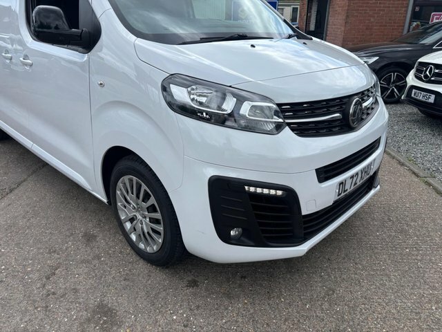 Vauxhall Vivaro Turbo D 2700 Pro DL72XHU White #2