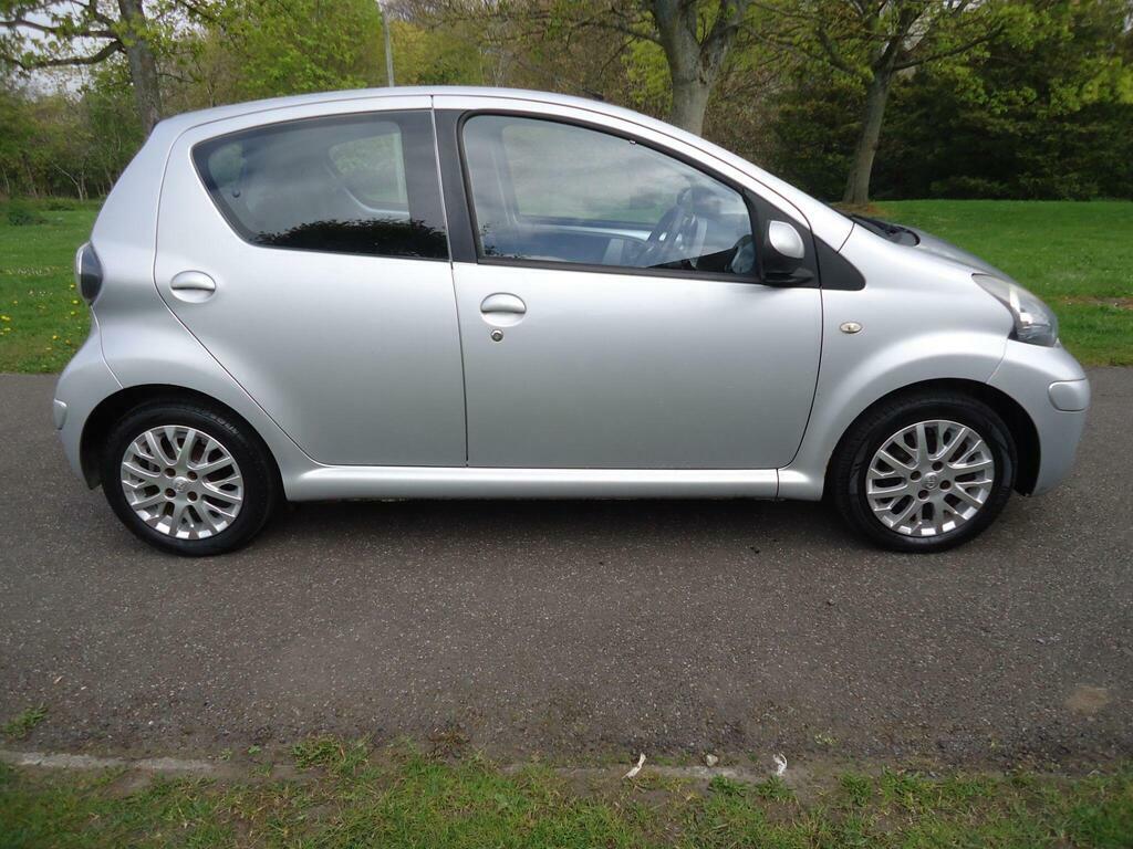 Toyota Aygo 1.0 Vvt-i Platinum Euro 4 NA59XZZ Silver #4