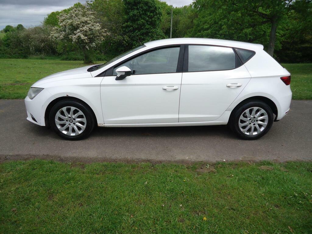 Seat Leon 1.6 Tdi Cr Se Euro 5 S S NJ63HTY White #2