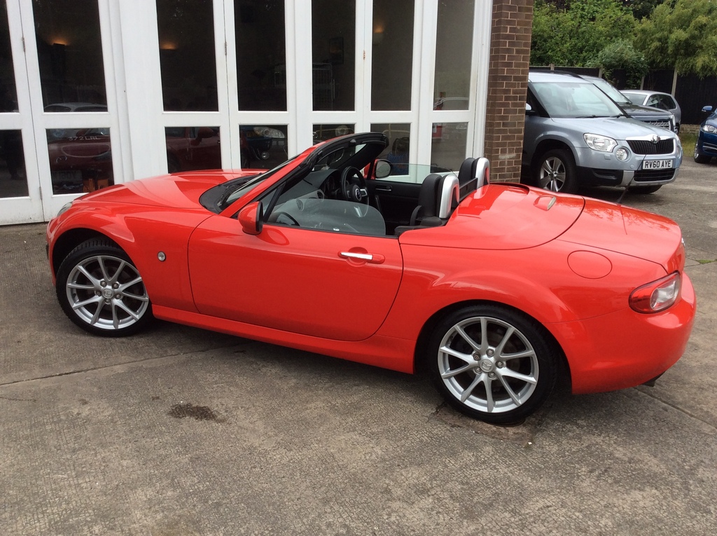 Mazda MX-5 2.0I Sport Tech Coupe VO61WRZ Red #3