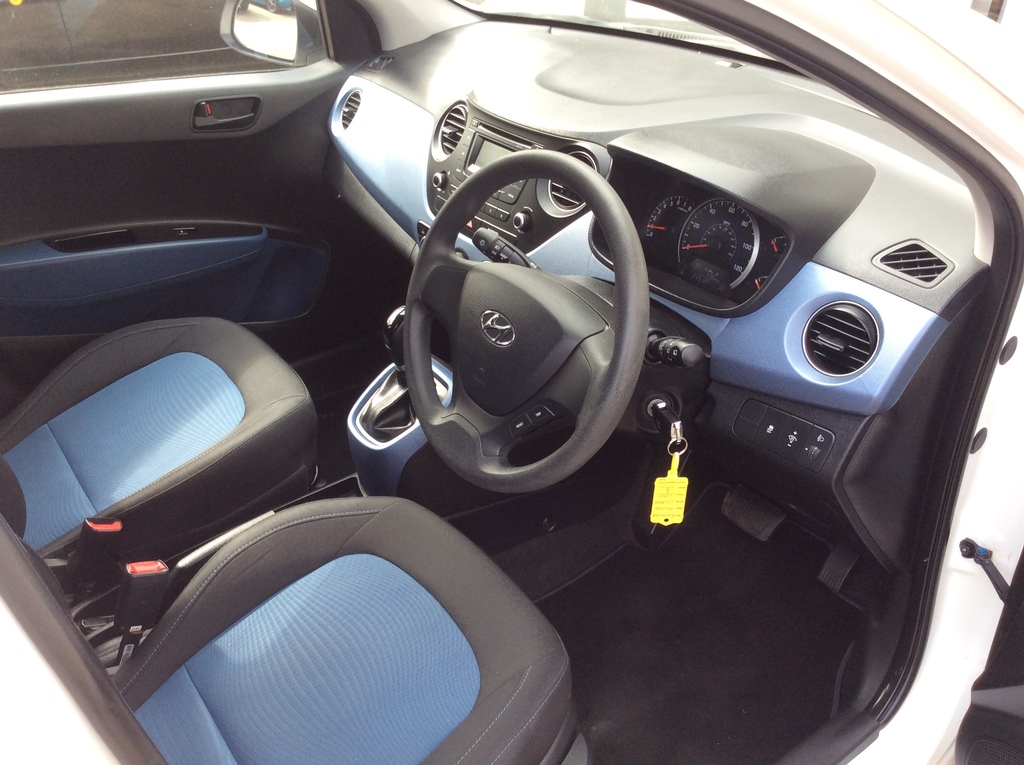 Hyundai I10 Se Auto White #3
