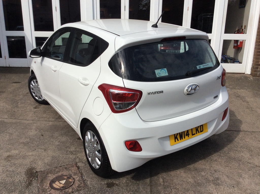 Hyundai I10 Se Auto White #2