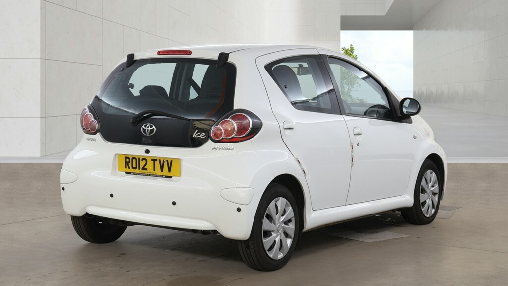 Toyota Aygo Vvt-i Ice White #3