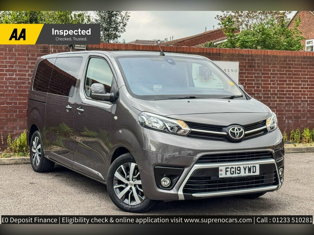 Toyota PROACE 2.0D Family Medium Mpv Mwb Euro 6 Ss Grey