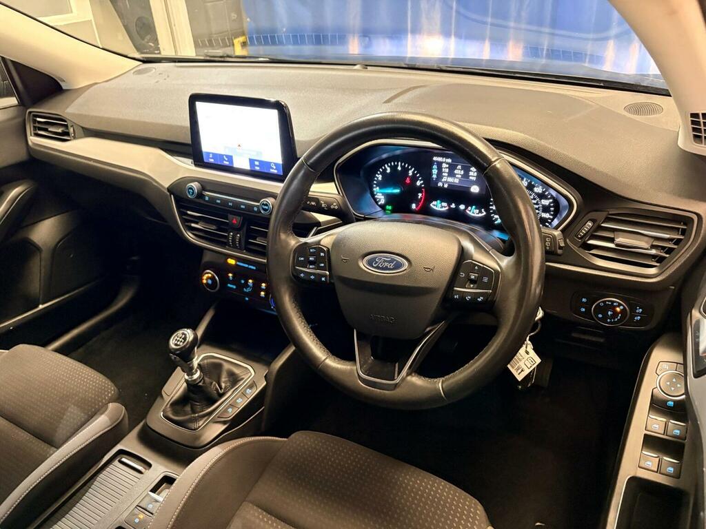Ford Focus Hatchback 1.0T Ecoboost Zetec Euro 6 Ss 20 Grey #4
