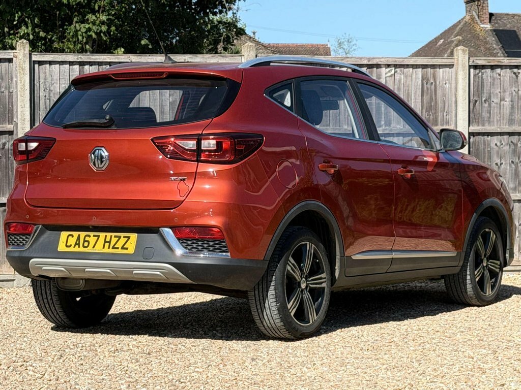 MG ZS 1L Exclusive Orange #3