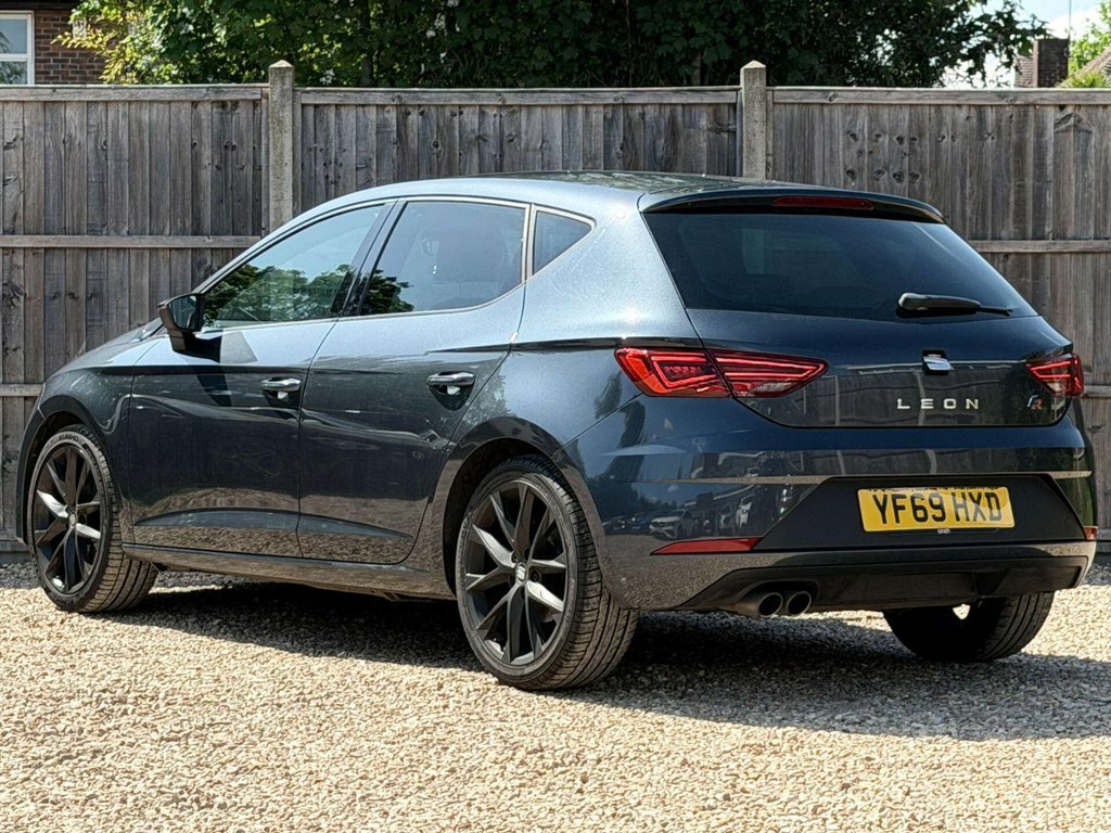 Seat Leon 1.5L Fr Black Edition YF69HXD Grey #3