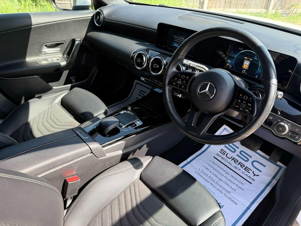 Mercedes-Benz A Class 1.3L Se LF68MTJ White #5