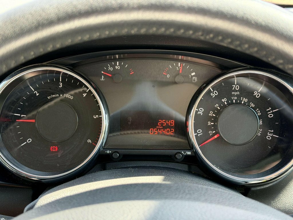 Peugeot 3008 1.6L Active Red #6