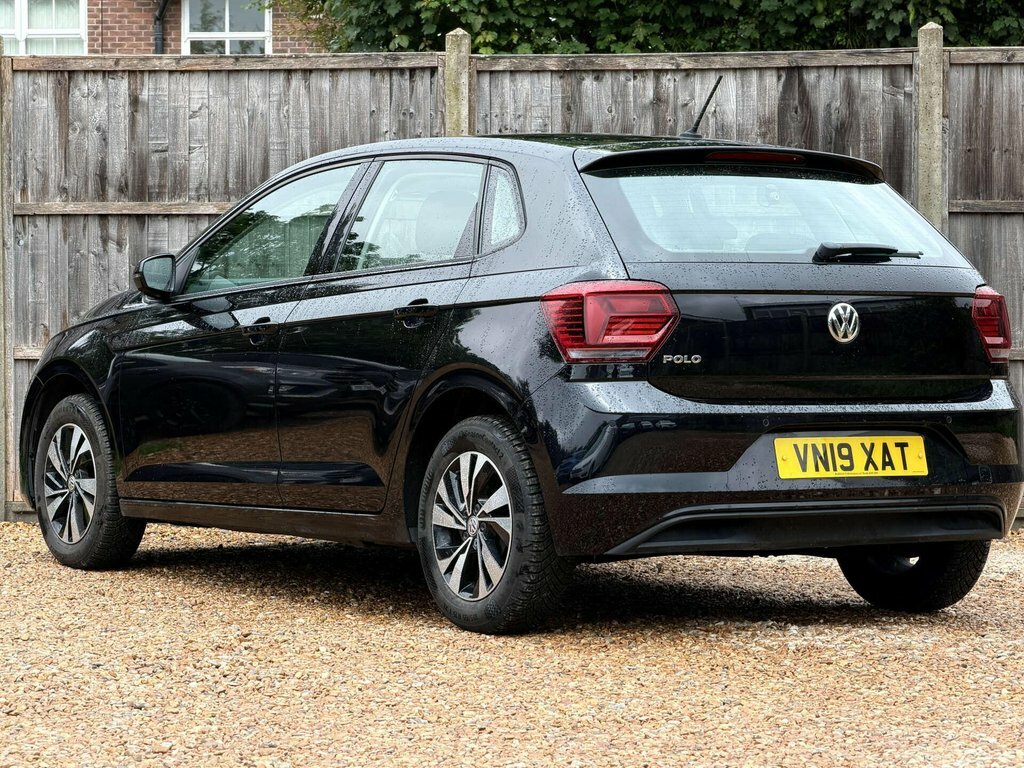 Volkswagen Polo 1L Se VN19XAT Black #4