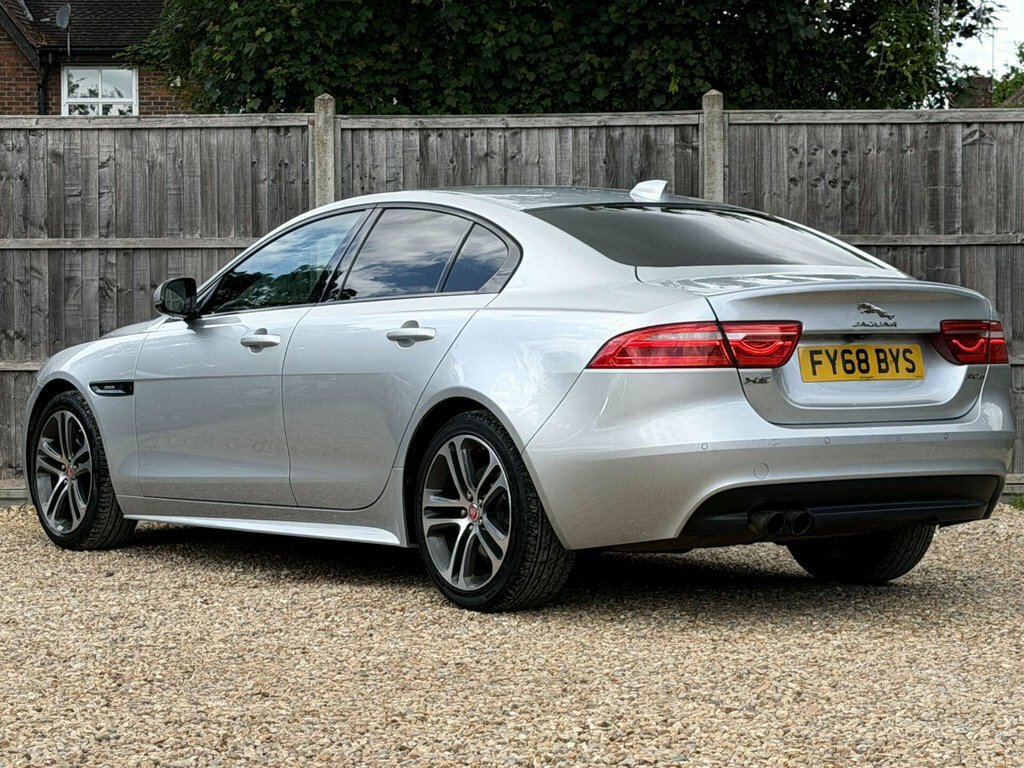 Jaguar XE 2L R-sport FY68BYS Silver #4