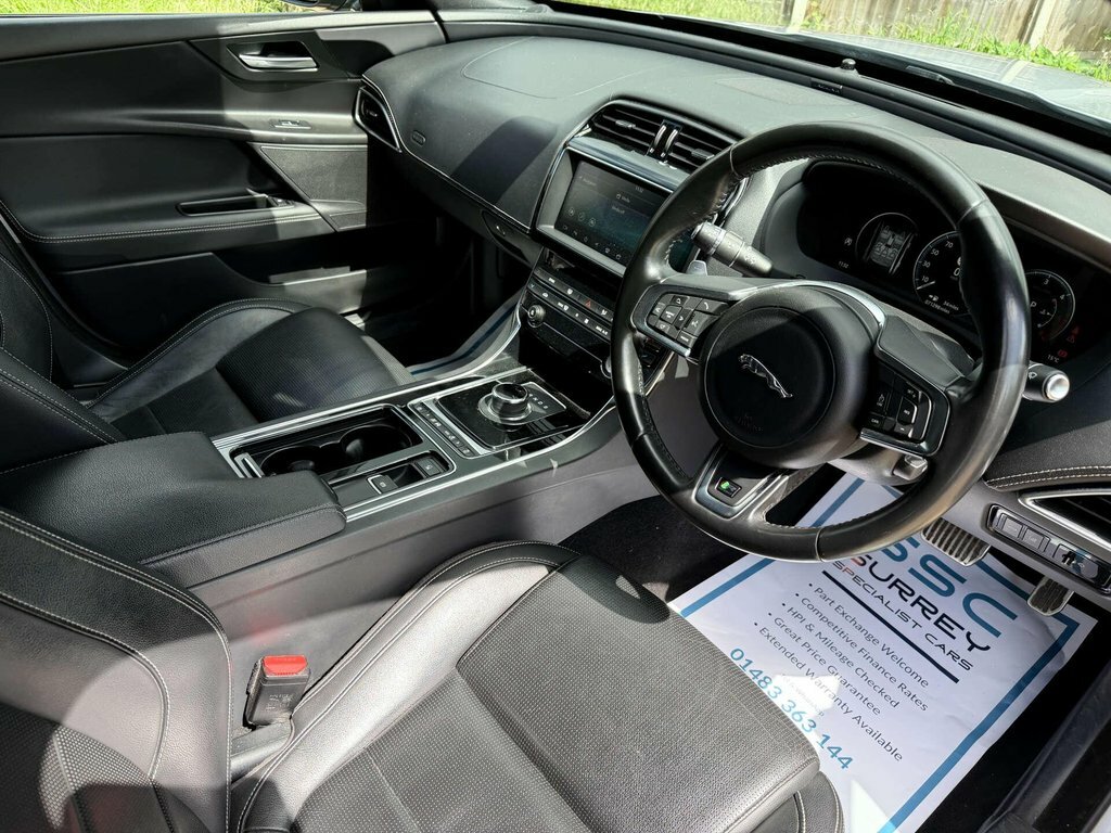 Jaguar XE 2L R-sport FY68BYS Silver #5