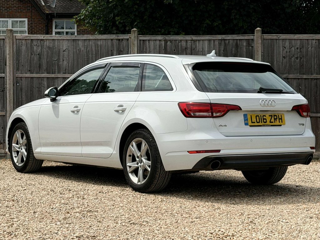 Audi A4 2L Sport LO16ZPH White #4