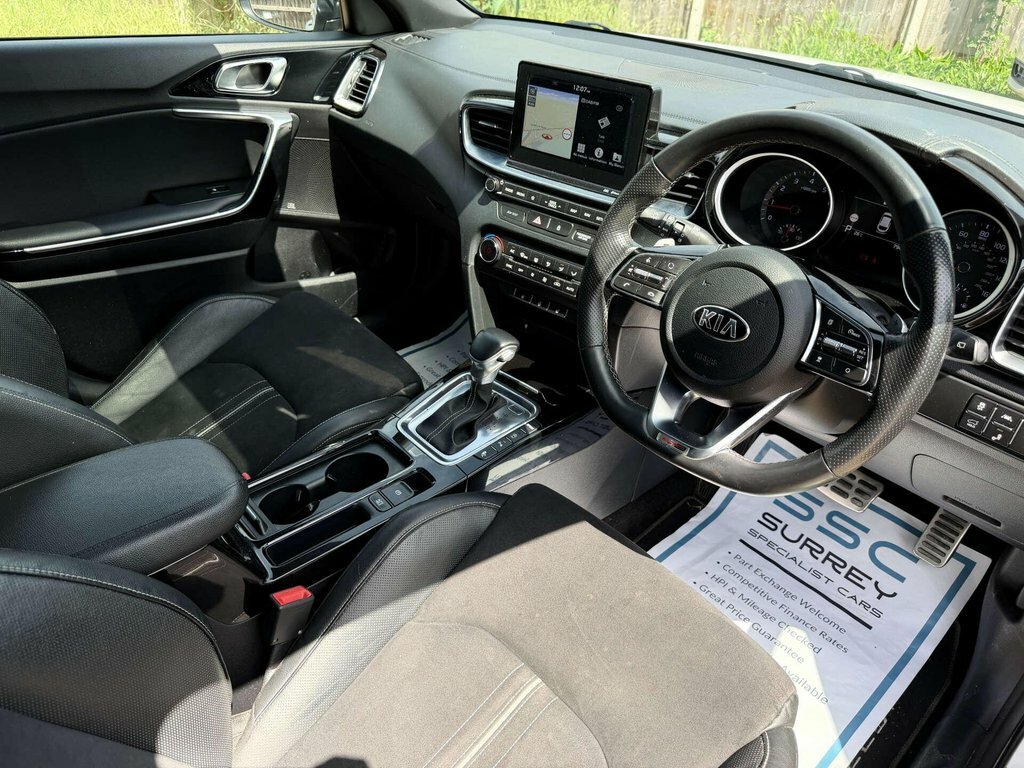 Kia Proceed 1.4L Gt-line S White #5