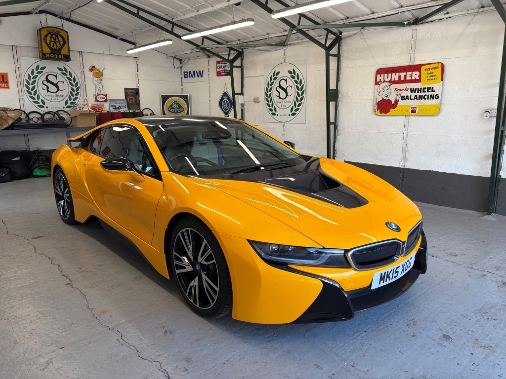 BMW i8  