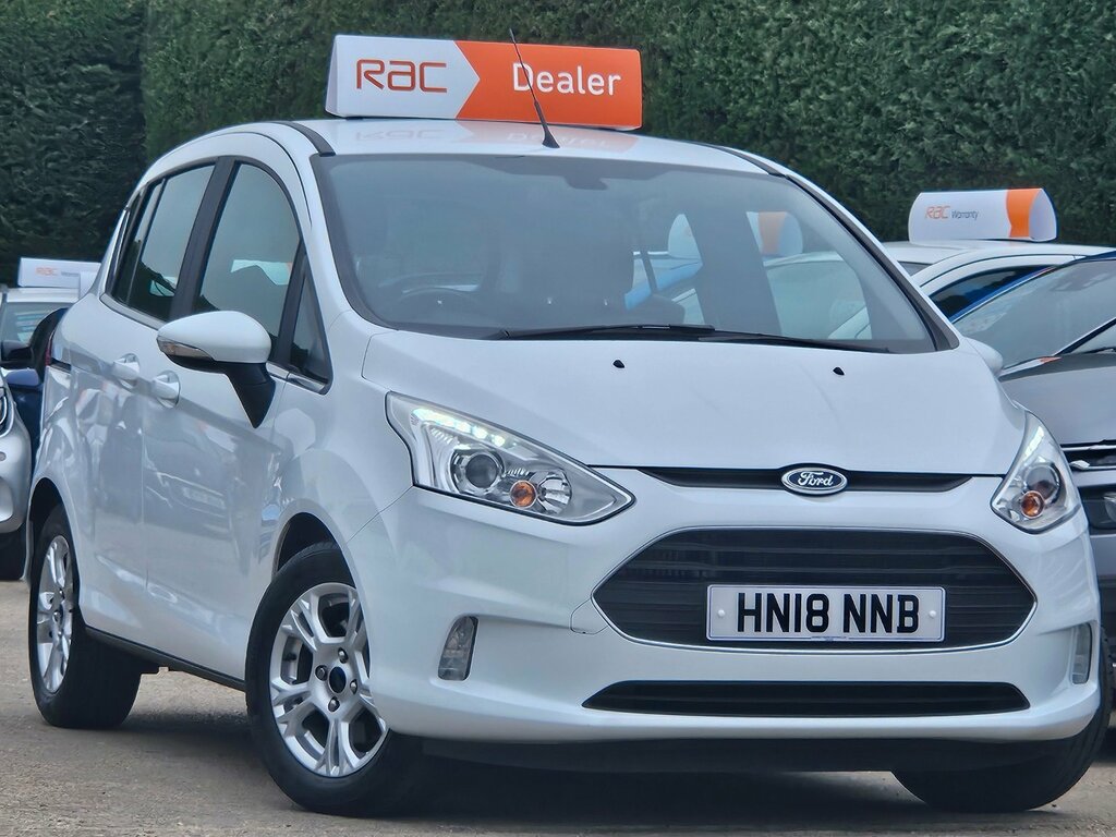 Ford B-Max 1.0T Zetec Navigator - Only 8,400 Miles - Immacula White