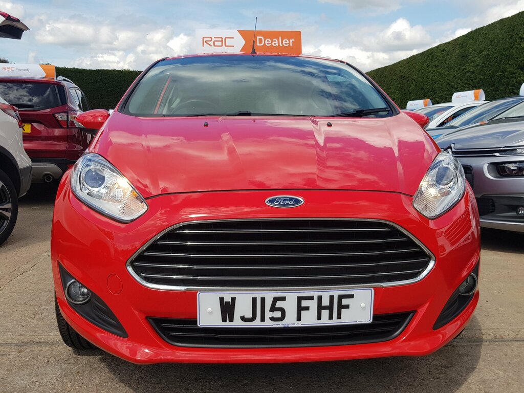 Ford Fiesta 1.25 Zetec - One Lady Owner, 46,000 Miles WJ15FHF Red #4