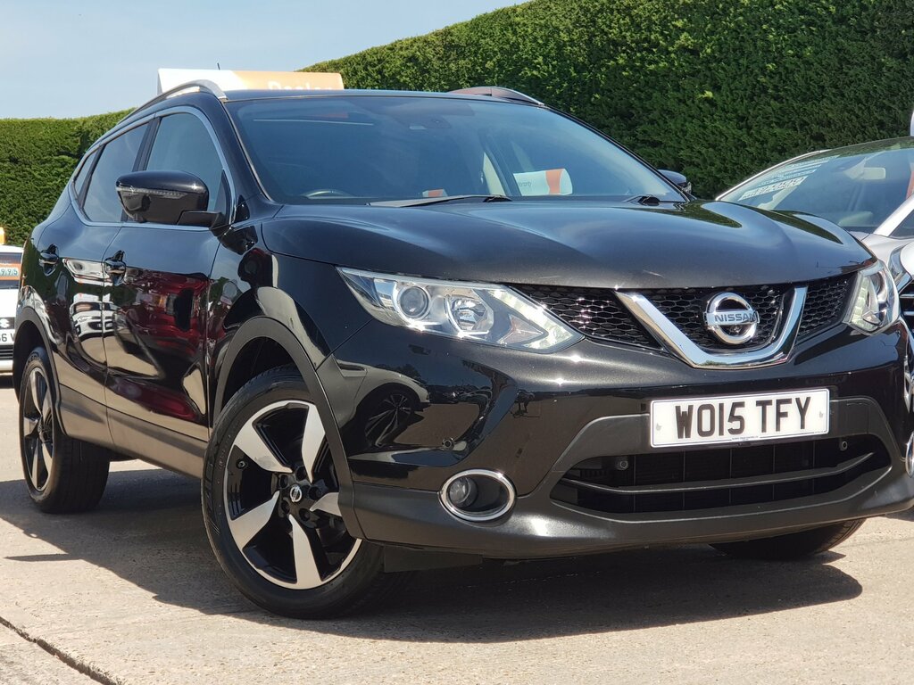 Nissan Qashqai 1.2 Dig-t N-tec - Pan Roof Sat-nav Black