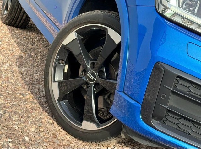 Audi Q2 Sport 35 Tfsi 150 Ps S Tronic Black #4