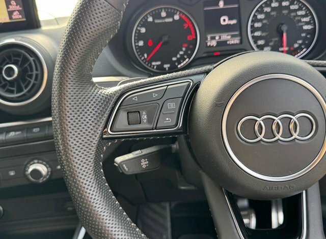 Audi Q2 Sport 35 Tfsi 150 Ps S Tronic Black #44