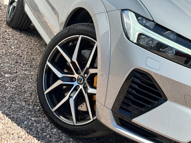 Volvo XC60 T8 Recharge 11.6Kwh Polestar BJ71DYY Silver #4