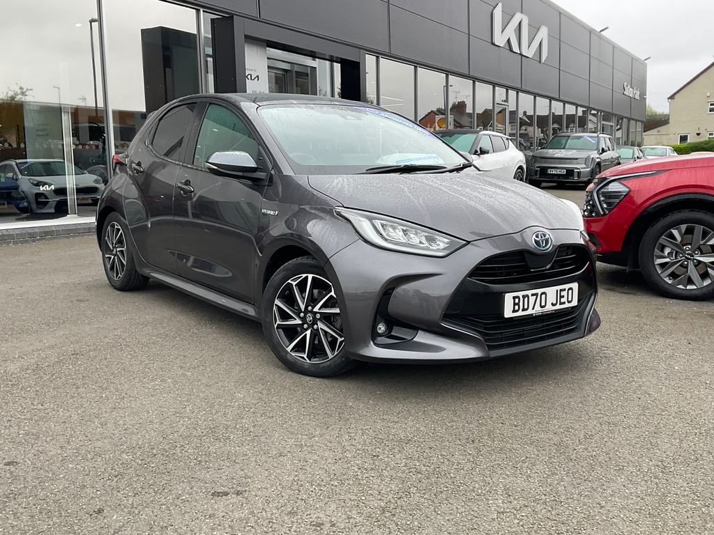 Toyota Yaris 1.5 Vvt H Design Hatchback Hybrid E Cvt